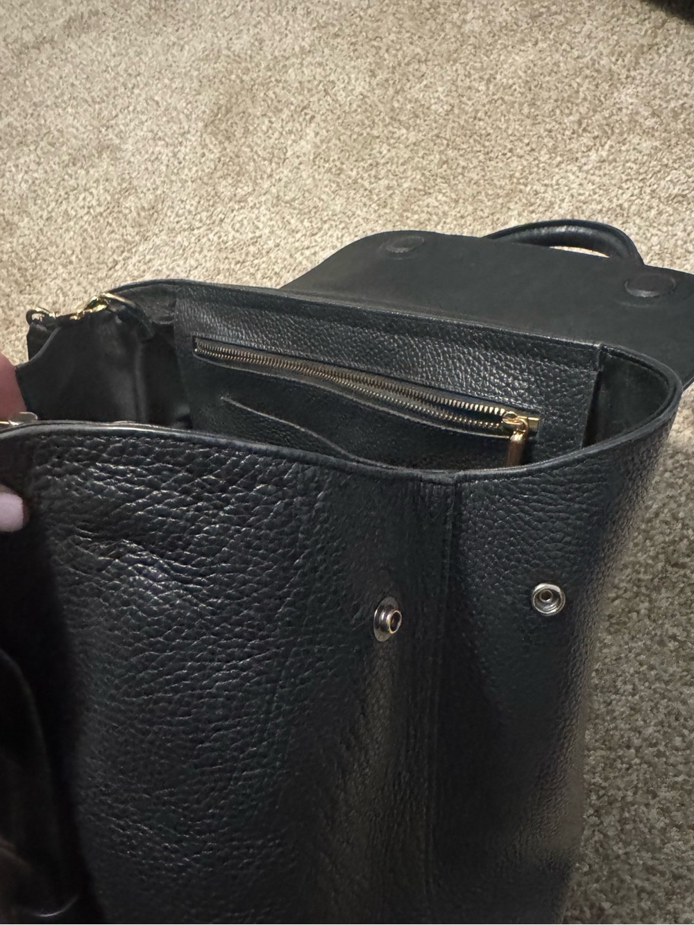 Cuyana Trapeze Satchel - Black Pebbled Leather with Shoulder Strap - Picture 5 of 9